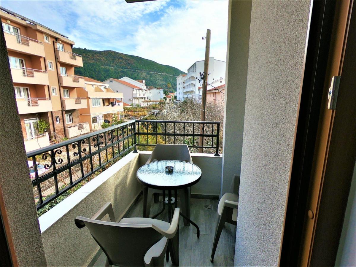 Martinovic * Budva
